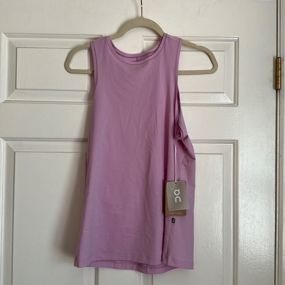 On cloud tank top